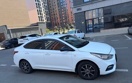 Hyundai Solaris II рестайлинг, 2017 год, 790 000 рублей, 5 фотография