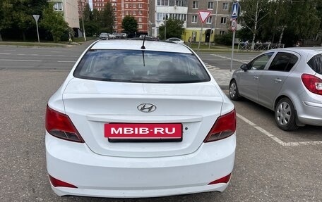 Hyundai Solaris II рестайлинг, 2016 год, 410 000 рублей, 2 фотография