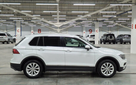 Volkswagen Tiguan II, 2016 год, 1 999 000 рублей, 8 фотография
