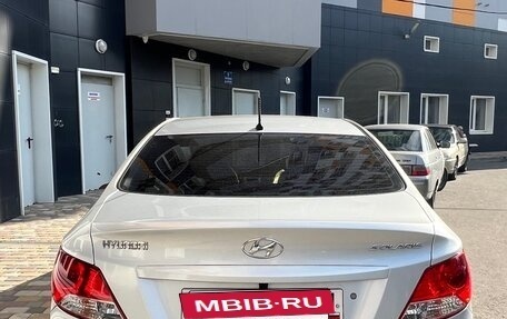 Hyundai Solaris II рестайлинг, 2011 год, 760 000 рублей, 3 фотография