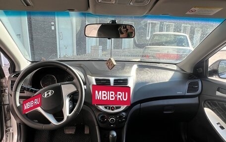 Hyundai Solaris II рестайлинг, 2011 год, 760 000 рублей, 6 фотография