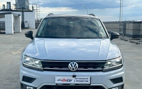 Volkswagen Tiguan II, 2018 год, 2 492 000 рублей, 8 фотография