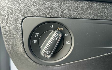 Volkswagen Tiguan II, 2018 год, 2 492 000 рублей, 13 фотография