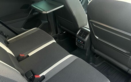Volkswagen Tiguan II, 2018 год, 2 492 000 рублей, 21 фотография