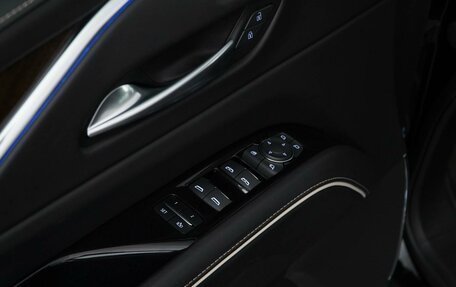 Cadillac Escalade V, 2023 год, 10 527 077 рублей, 26 фотография