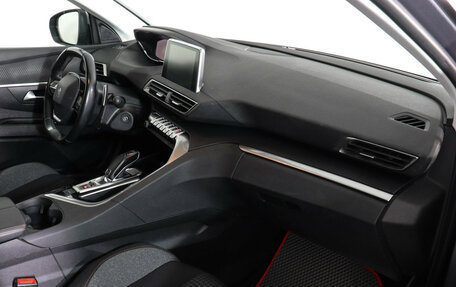Peugeot 3008 II, 2019 год, 1 799 000 рублей, 11 фотография