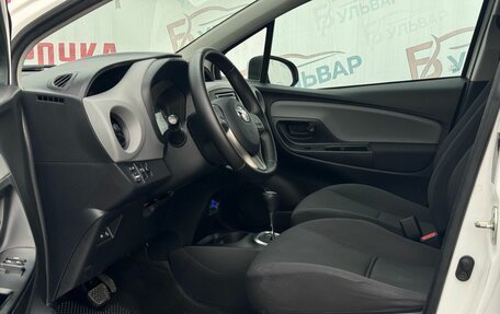 Toyota Yaris III рестайлинг, 2019 год, 1 550 000 рублей, 10 фотография