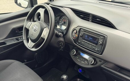 Toyota Yaris III рестайлинг, 2019 год, 1 550 000 рублей, 25 фотография