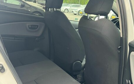 Toyota Yaris III рестайлинг, 2019 год, 1 550 000 рублей, 23 фотография