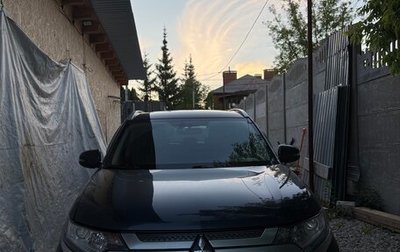 Mitsubishi Outlander III рестайлинг 3, 2021 год, 2 100 000 рублей, 1 фотография