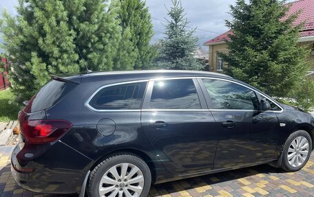 Opel Astra J, 2012 год, 770 000 рублей, 6 фотография