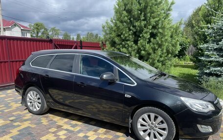 Opel Astra J, 2012 год, 770 000 рублей, 2 фотография