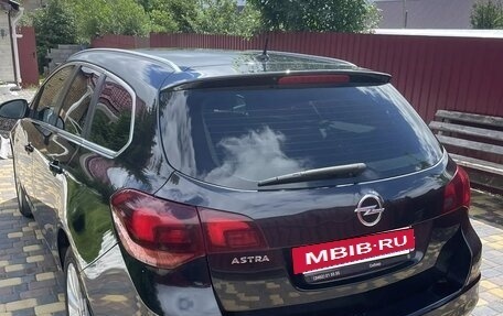 Opel Astra J, 2012 год, 770 000 рублей, 4 фотография