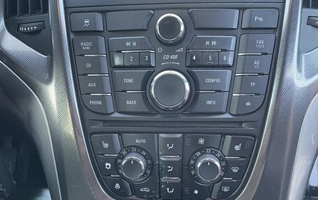 Opel Astra J, 2012 год, 770 000 рублей, 11 фотография