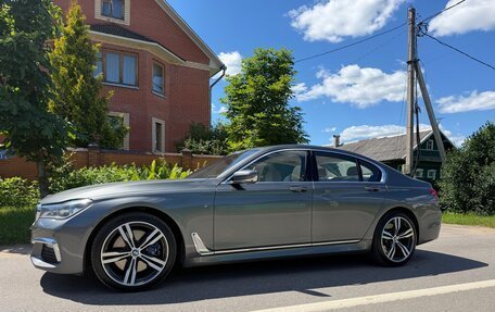 BMW 7 серия, 2018 год, 4 700 000 рублей, 20 фотография