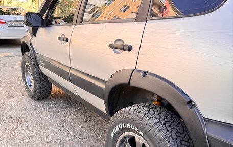Chevrolet Niva I рестайлинг, 2004 год, 500 000 рублей, 3 фотография
