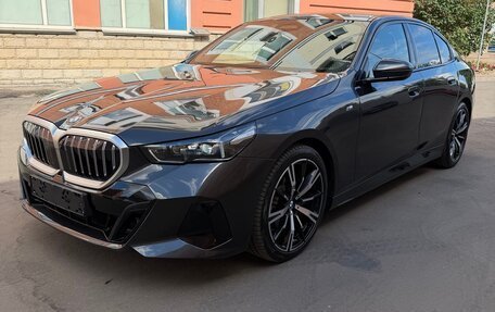 BMW 5 серия, 2023 год, 6 990 000 рублей, 4 фотография
