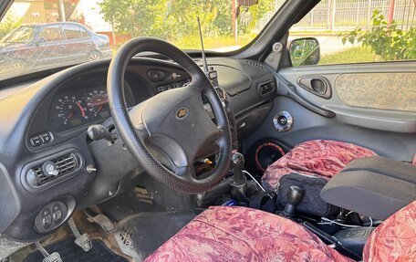 Chevrolet Niva I рестайлинг, 2004 год, 500 000 рублей, 6 фотография
