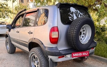 Chevrolet Niva I рестайлинг, 2004 год, 500 000 рублей, 4 фотография