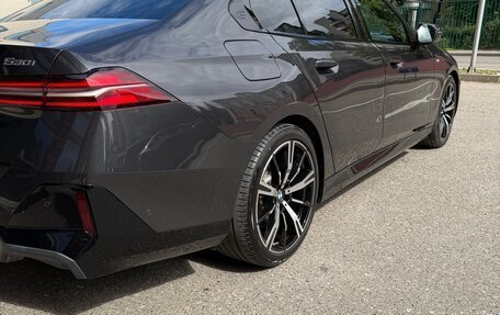 BMW 5 серия, 2023 год, 6 990 000 рублей, 3 фотография