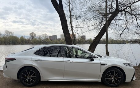 Toyota Camry, 2022 год, 3 800 000 рублей, 4 фотография
