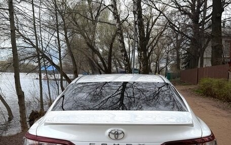 Toyota Camry, 2022 год, 3 800 000 рублей, 6 фотография