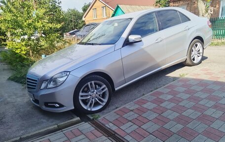 Mercedes-Benz E-Класс, 2011 год, 1 430 000 рублей, 4 фотография