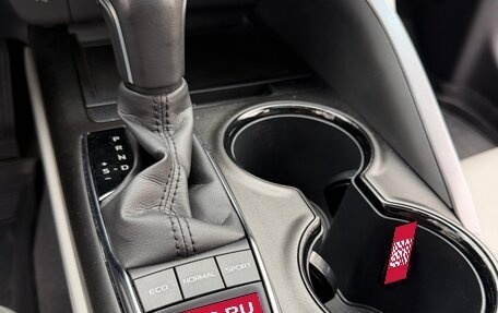 Toyota Camry, 2022 год, 3 800 000 рублей, 16 фотография