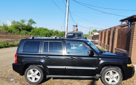 Jeep Liberty (Patriot), 2010 год, 1 000 000 рублей, 3 фотография