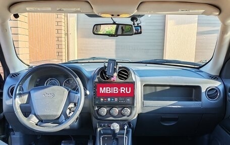 Jeep Liberty (Patriot), 2010 год, 1 000 000 рублей, 22 фотография