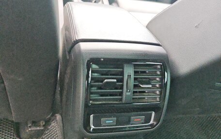 Volkswagen Passat B8 рестайлинг, 2019 год, 2 300 000 рублей, 7 фотография