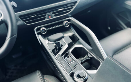 Geely Tugella FY11, 2024 год, 2 950 000 рублей, 16 фотография