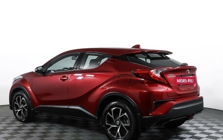 Toyota C-HR I рестайлинг, 2018 год, 2 370 000 рублей, 8 фотография