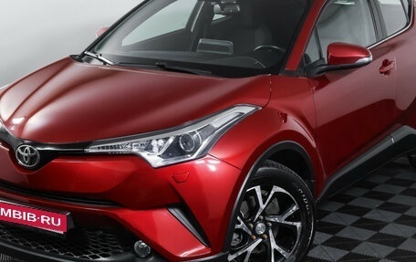 Toyota C-HR I рестайлинг, 2018 год, 2 370 000 рублей, 24 фотография