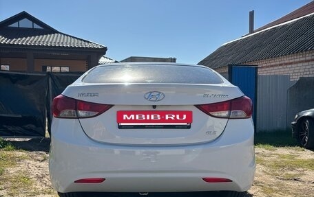 Hyundai Elantra V, 2013 год, 1 190 000 рублей, 2 фотография