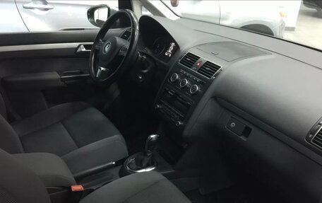 Volkswagen Touran III, 2012 год, 750 000 рублей, 14 фотография