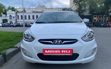 Hyundai Solaris II рестайлинг, 2011 год, 950 000 рублей, 3 фотография