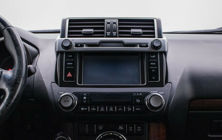 Toyota Land Cruiser Prado 150 рестайлинг 2, 2014 год, 3 290 000 рублей, 13 фотография
