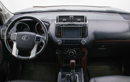 Toyota Land Cruiser Prado 150 рестайлинг 2, 2014 год, 3 290 000 рублей, 14 фотография