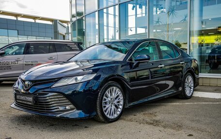Toyota Camry, 2018 год, 2 848 000 рублей, 3 фотография