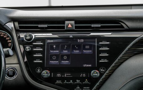 Toyota Camry, 2018 год, 2 848 000 рублей, 25 фотография