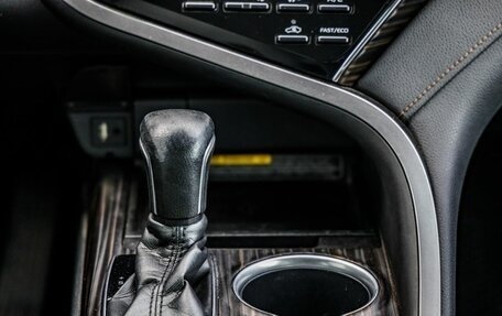 Toyota Camry, 2018 год, 2 848 000 рублей, 27 фотография