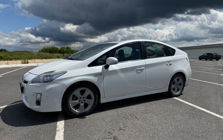 Toyota Prius, 2009 год, 1 020 000 рублей, 4 фотография