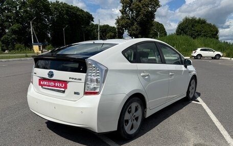 Toyota Prius, 2009 год, 1 020 000 рублей, 8 фотография