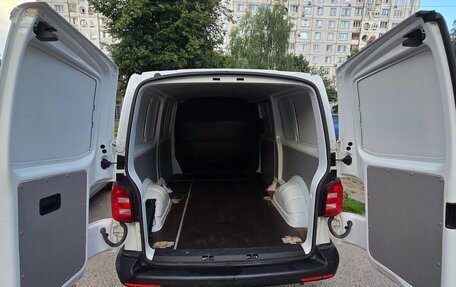 Volkswagen Transporter T6 рестайлинг, 2018 год, 2 600 000 рублей, 6 фотография