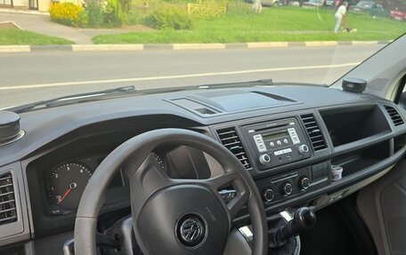 Volkswagen Transporter T6 рестайлинг, 2018 год, 2 600 000 рублей, 10 фотография