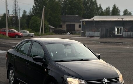 Volkswagen Polo VI (EU Market), 2014 год, 840 000 рублей, 1 фотография