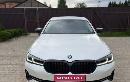BMW 5 серия, 2021 год, 4 400 000 рублей, 1 фотография