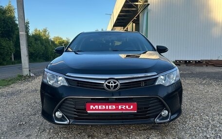 Toyota Camry, 2015 год, 1 950 000 рублей, 1 фотография