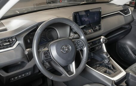 Toyota RAV4, 2024 год, 3 790 500 рублей, 5 фотография